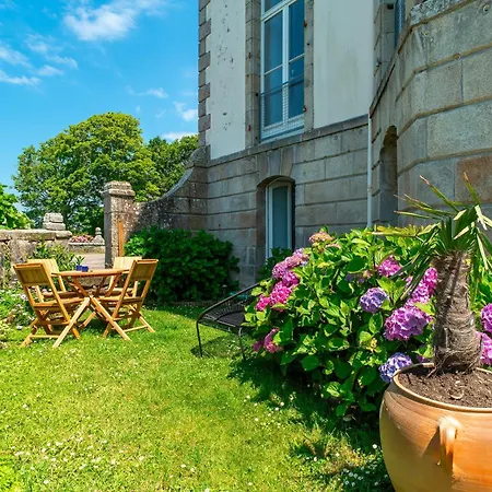 Appartement Au Chateau De Locqueran - *